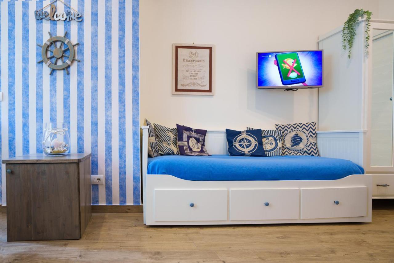 Quattro Torri B&B ซานตาเทเรซา ดี รีวา ภายนอก รูปภาพ
