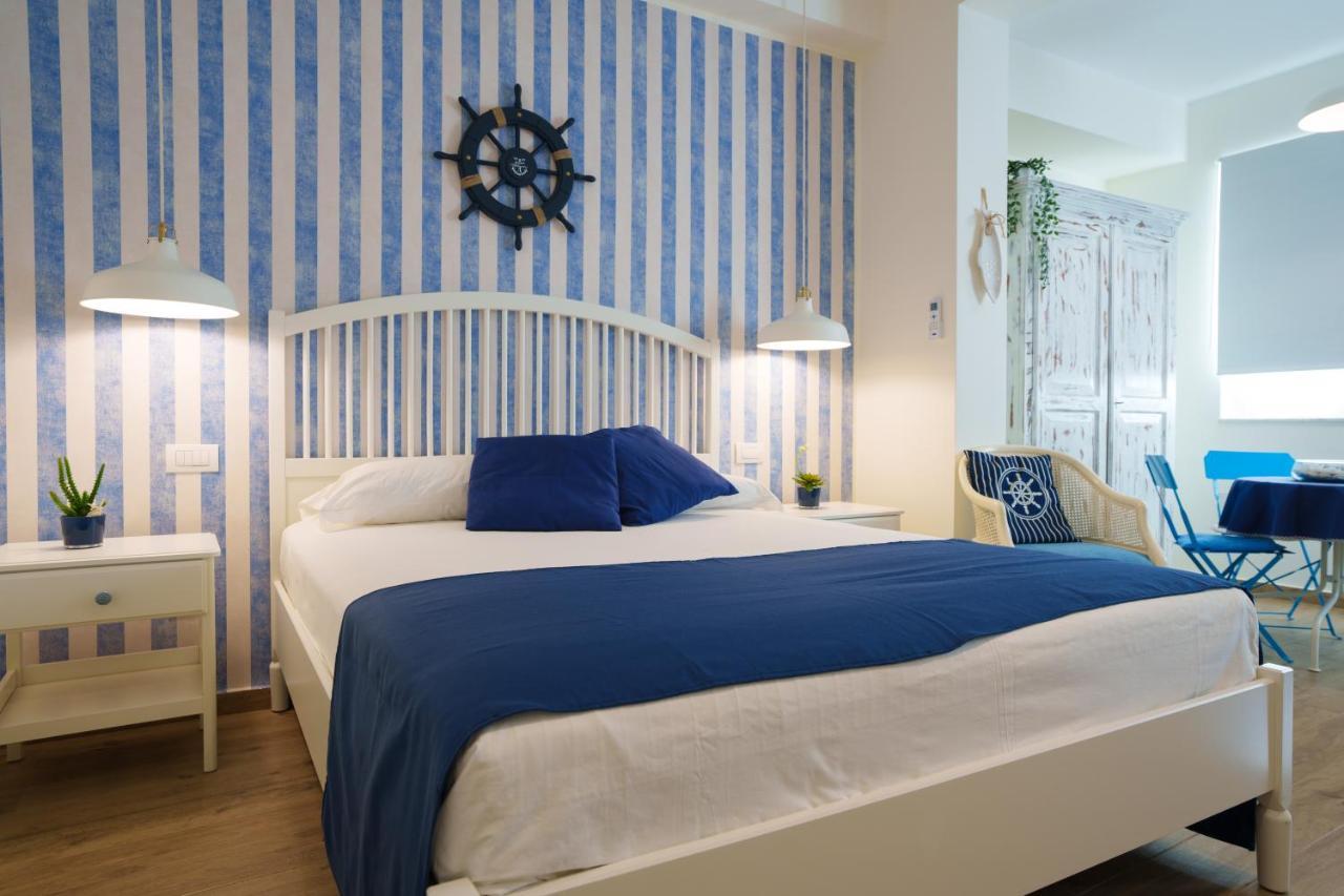 Quattro Torri B&B ซานตาเทเรซา ดี รีวา ภายนอก รูปภาพ