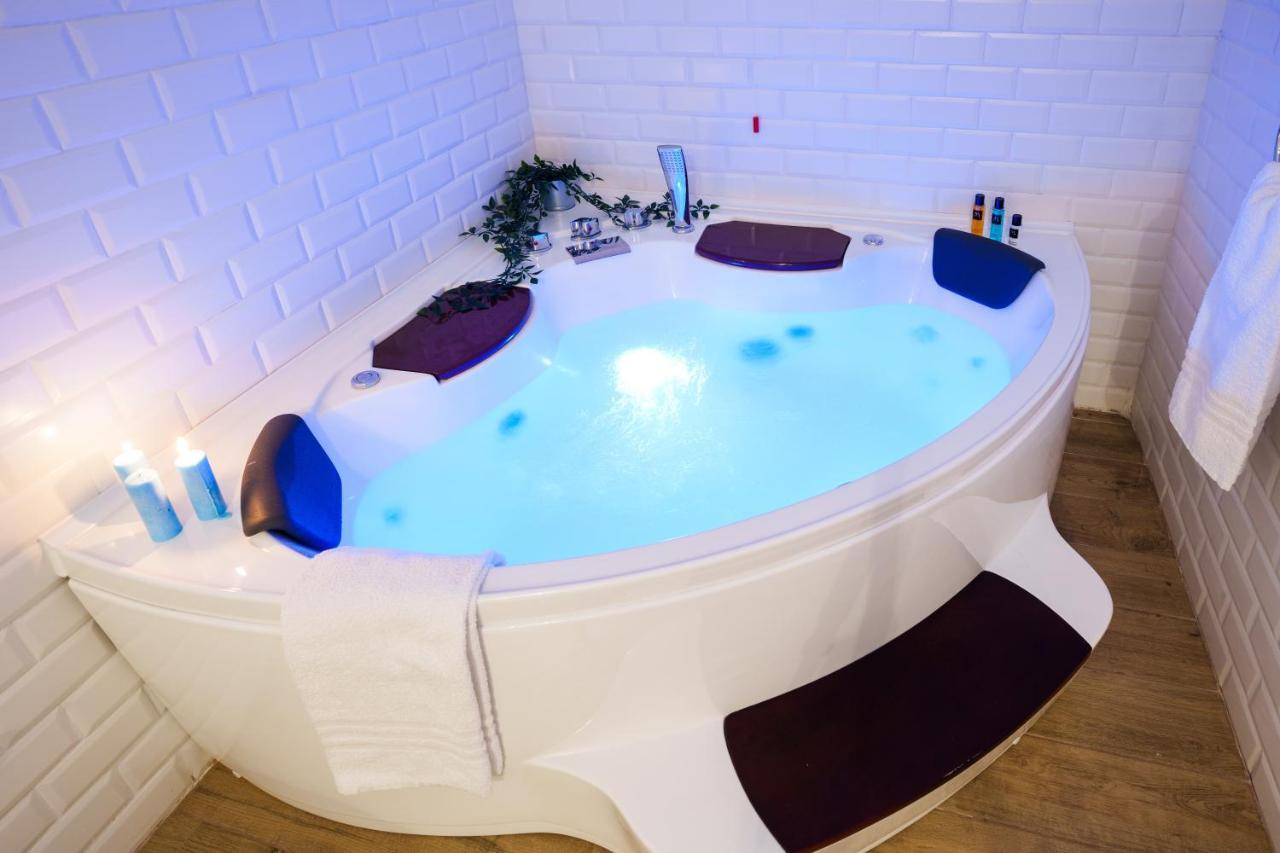 Quattro Torri B&B ซานตาเทเรซา ดี รีวา ภายนอก รูปภาพ