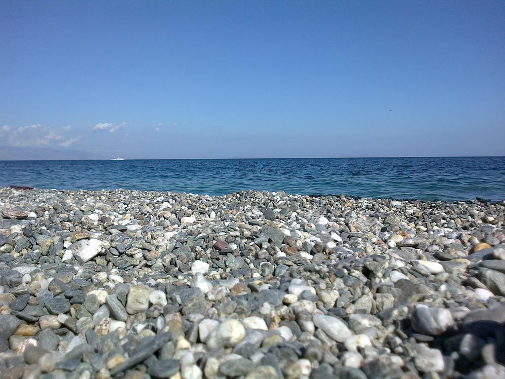 Quattro Torri B&B ซานตาเทเรซา ดี รีวา ภายนอก รูปภาพ